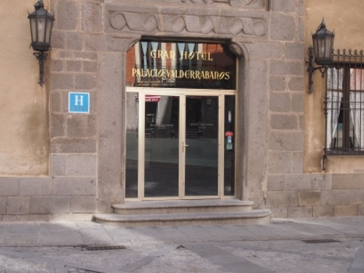 HOTEL PALACIO VALDERRABANOS