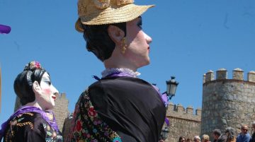 Pasacalles de Gigantones y concentración de peñas